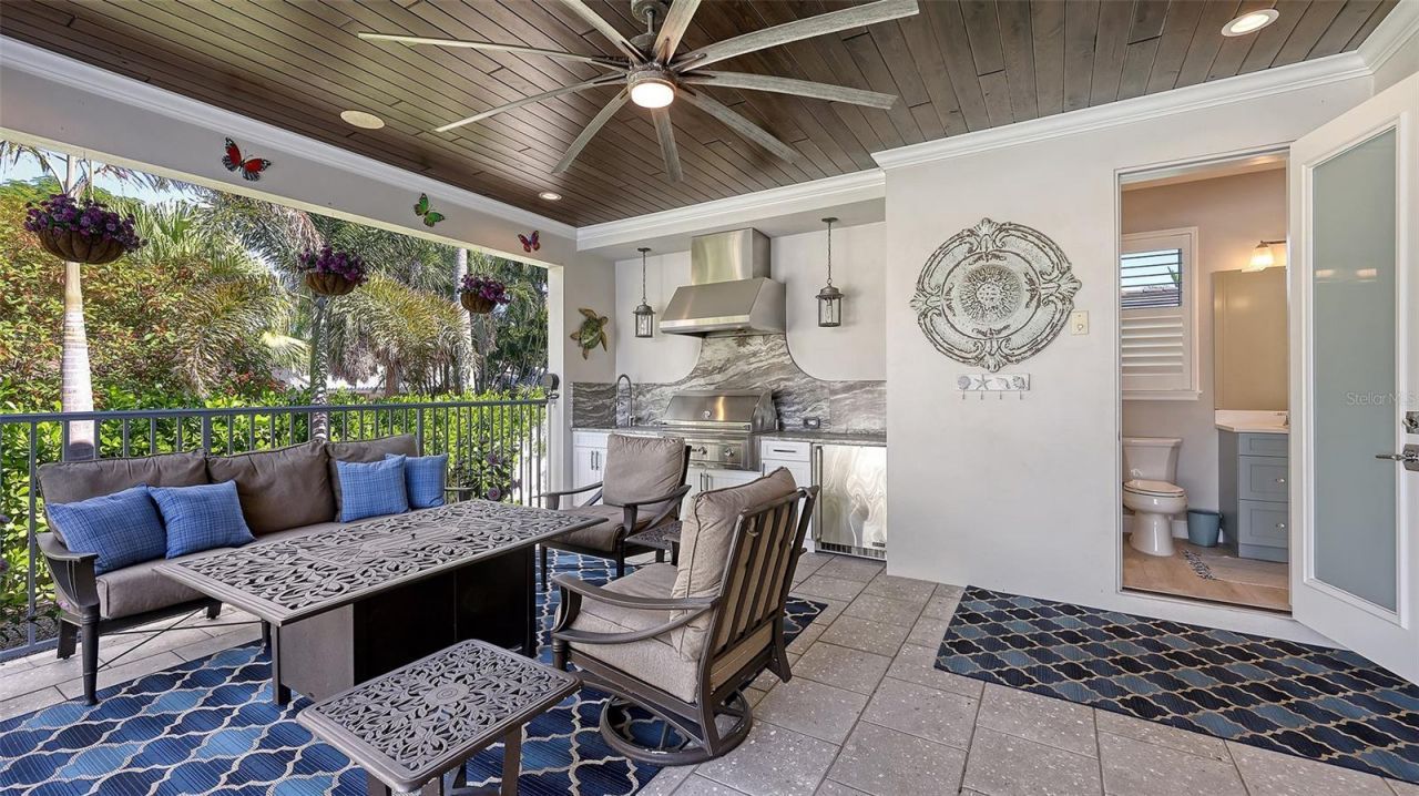 335 Bob White Way, Sarasota, FL 34236 Photo