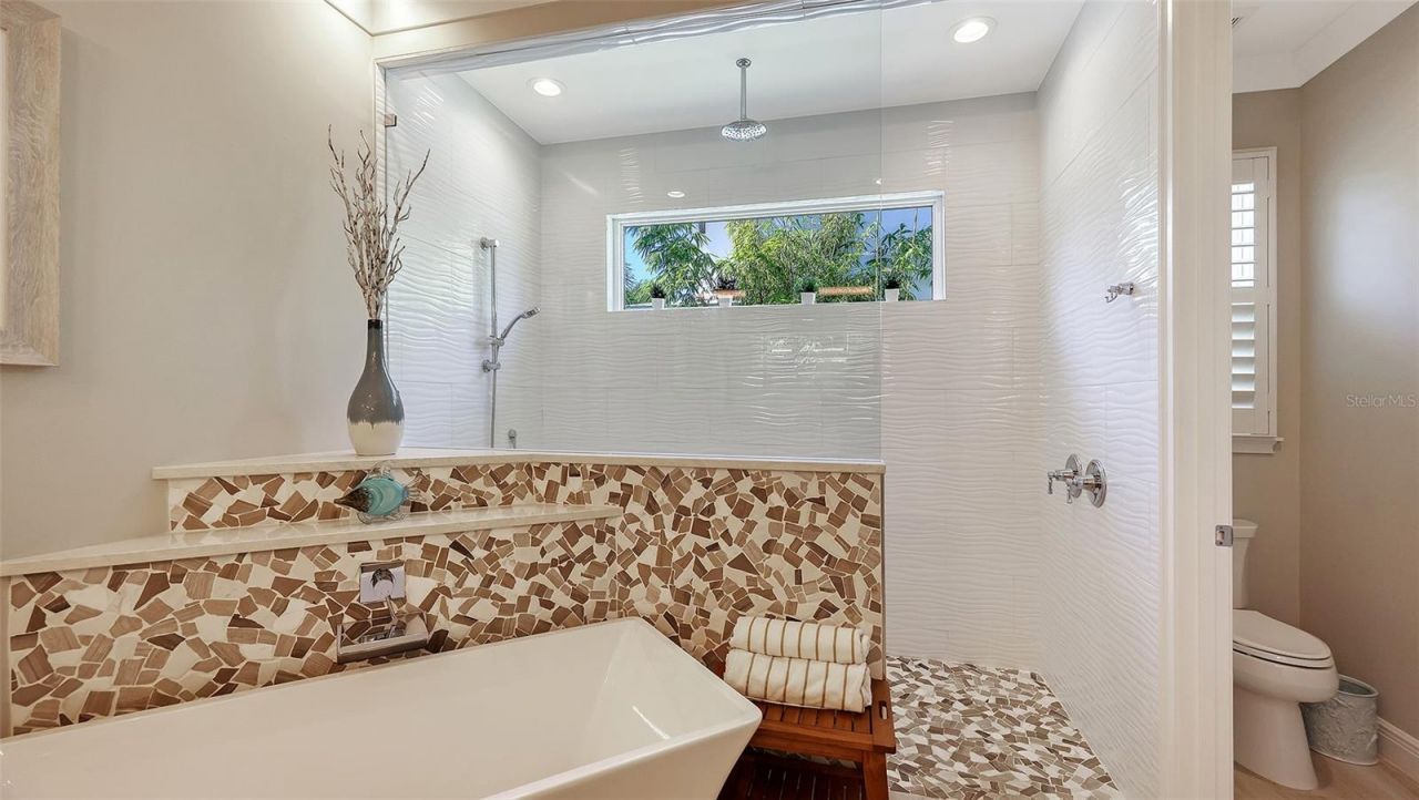 335 Bob White Way, Sarasota, FL 34236 Photo