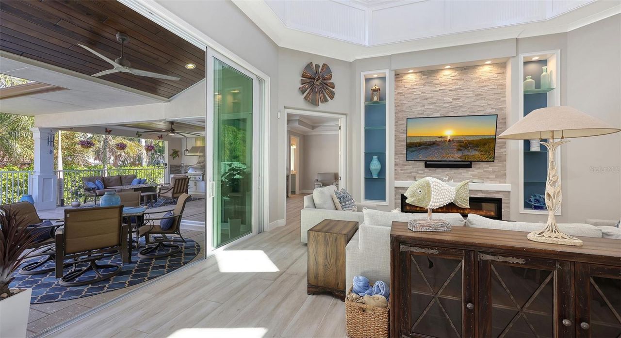 335 Bob White Way, Sarasota, FL 34236 Photo