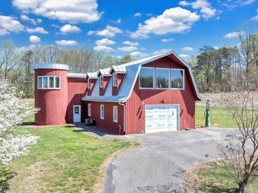 103 Crestview Road, Wirtz, VA 24184