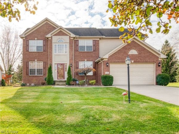 3082 Willowbrook Drive, Aurora, OH 44202