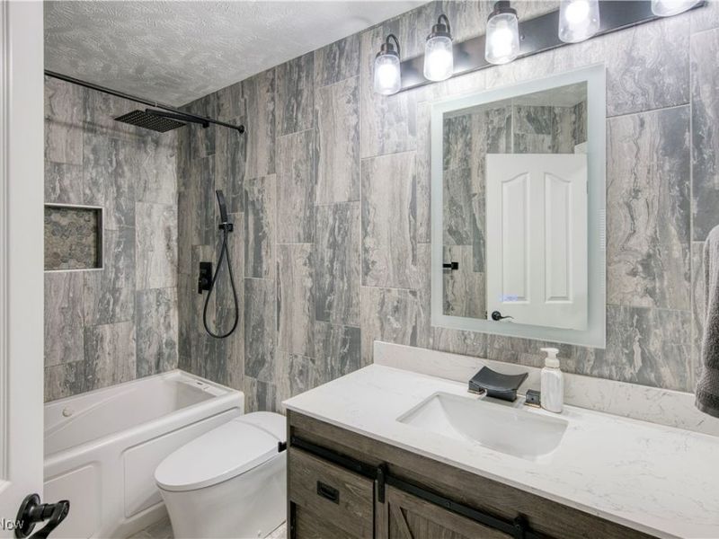 3082 Willowbrook Drive, Aurora, OH 44202 Photo 22