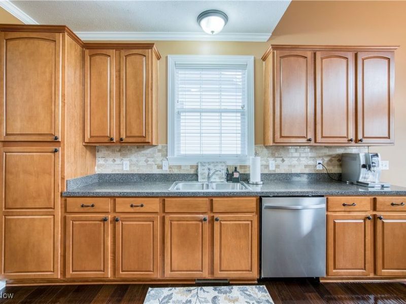 3082 Willowbrook Drive, Aurora, OH 44202 Photo 7