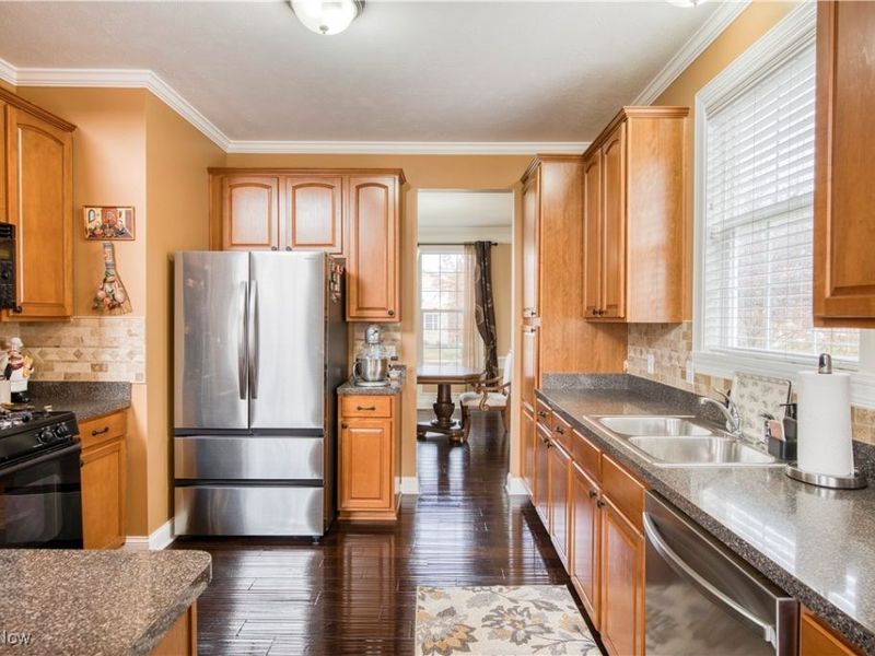 3082 Willowbrook Drive, Aurora, OH 44202 Photo 9