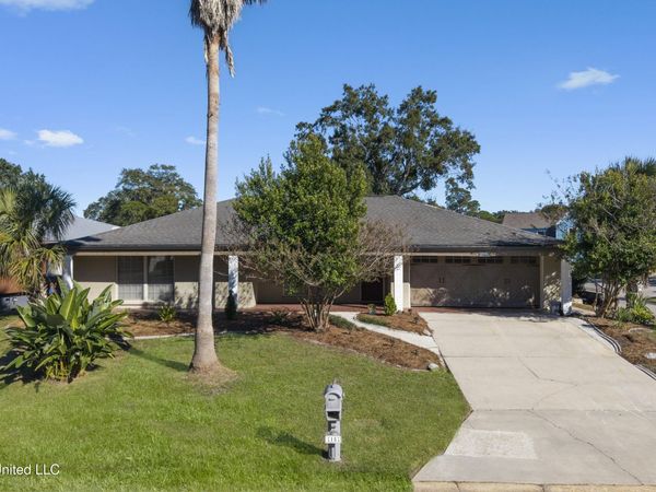 15 Villa Cove Drive, Gulfport, MS 39507