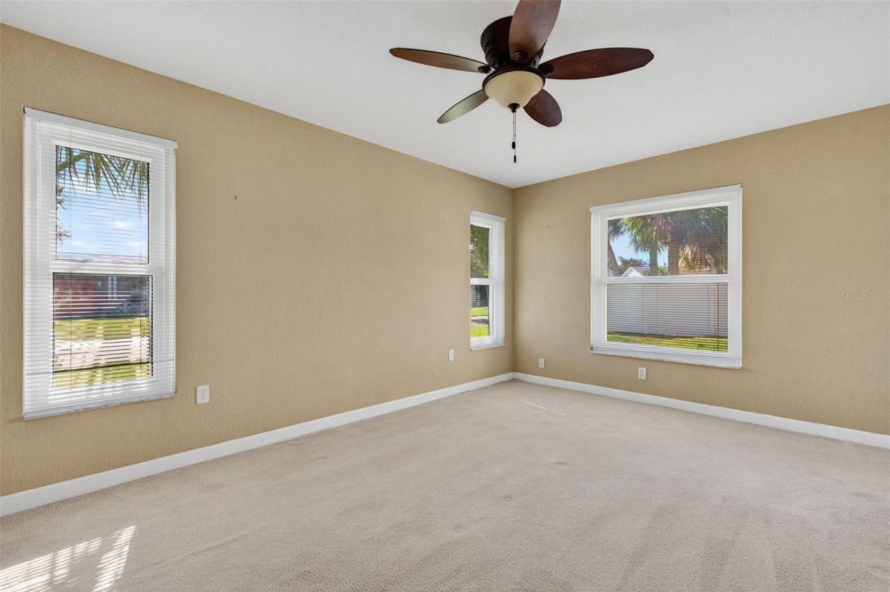 4300 50th Place S, Saint Petersburg, FL 33711 Photo