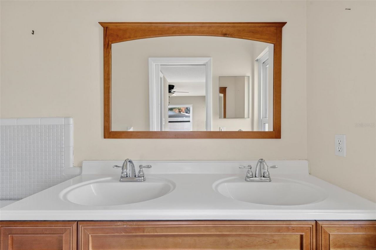 4300 50th Place S, Saint Petersburg, FL 33711 Photo