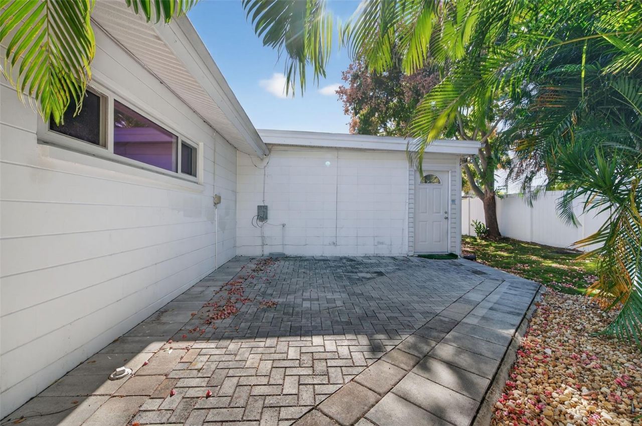 4300 50th Place S, Saint Petersburg, FL 33711 Photo