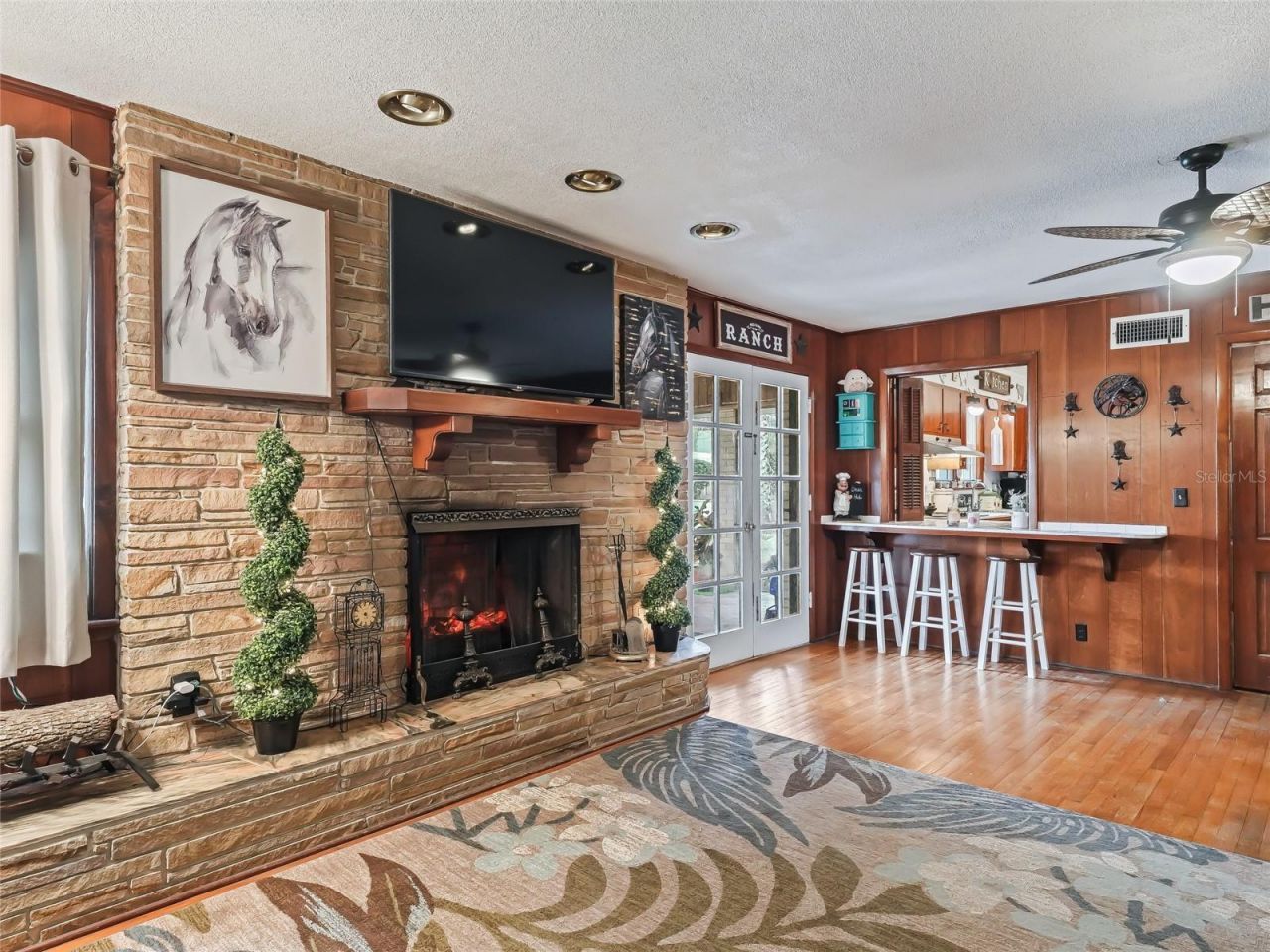 6994 NW 320 Highway, Micanopy, FL 32667 Photo