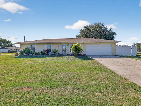 1239 PADGETT CIRCLE, LADY LAKE, FL 32159