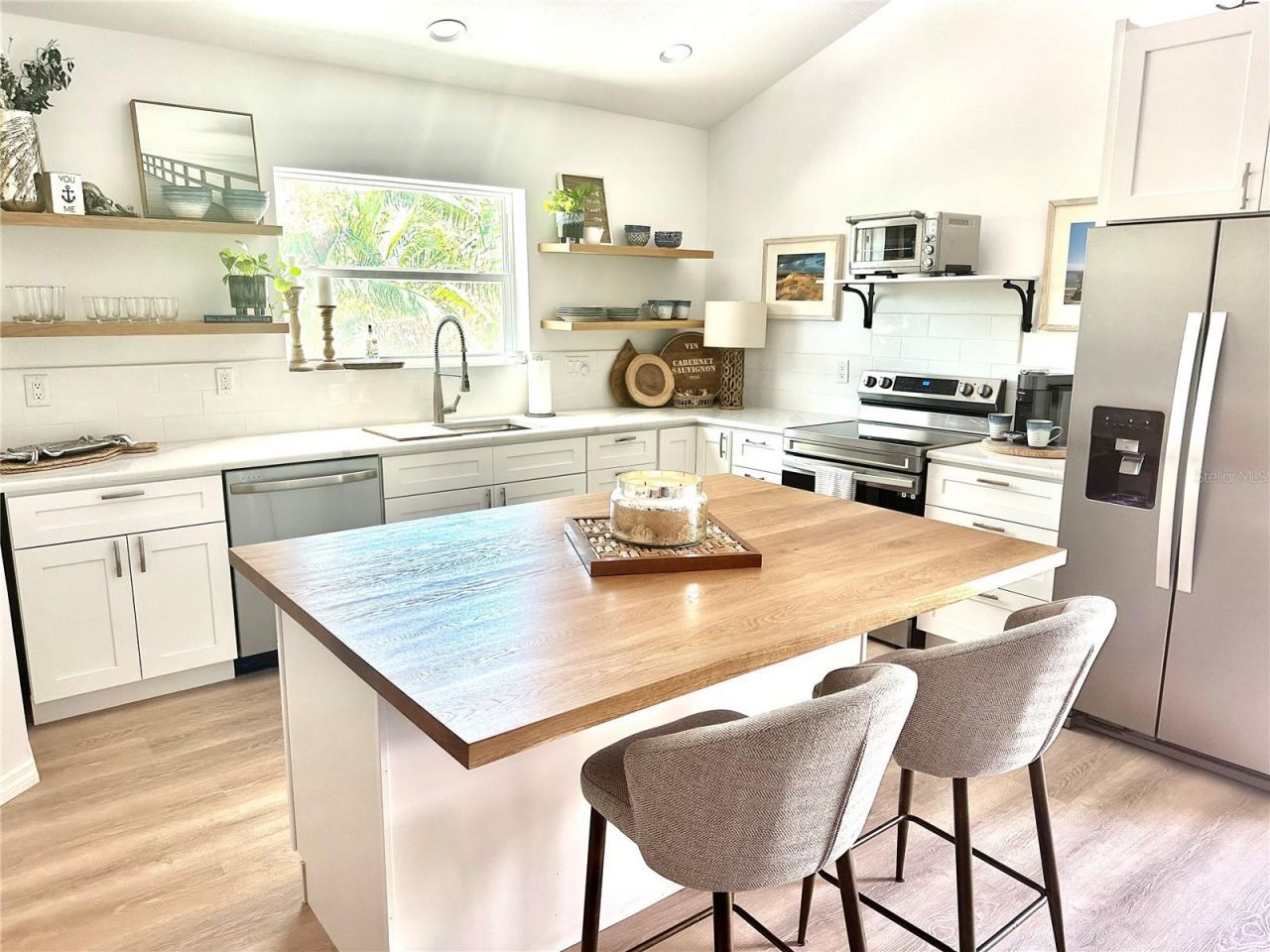 7233 Midnight Pass Road, Sarasota, FL 34242 Photo