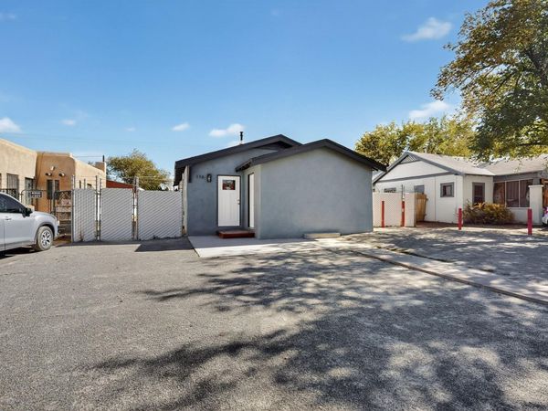 116 STANFORD Drive SE, Albuquerque, NM 87106