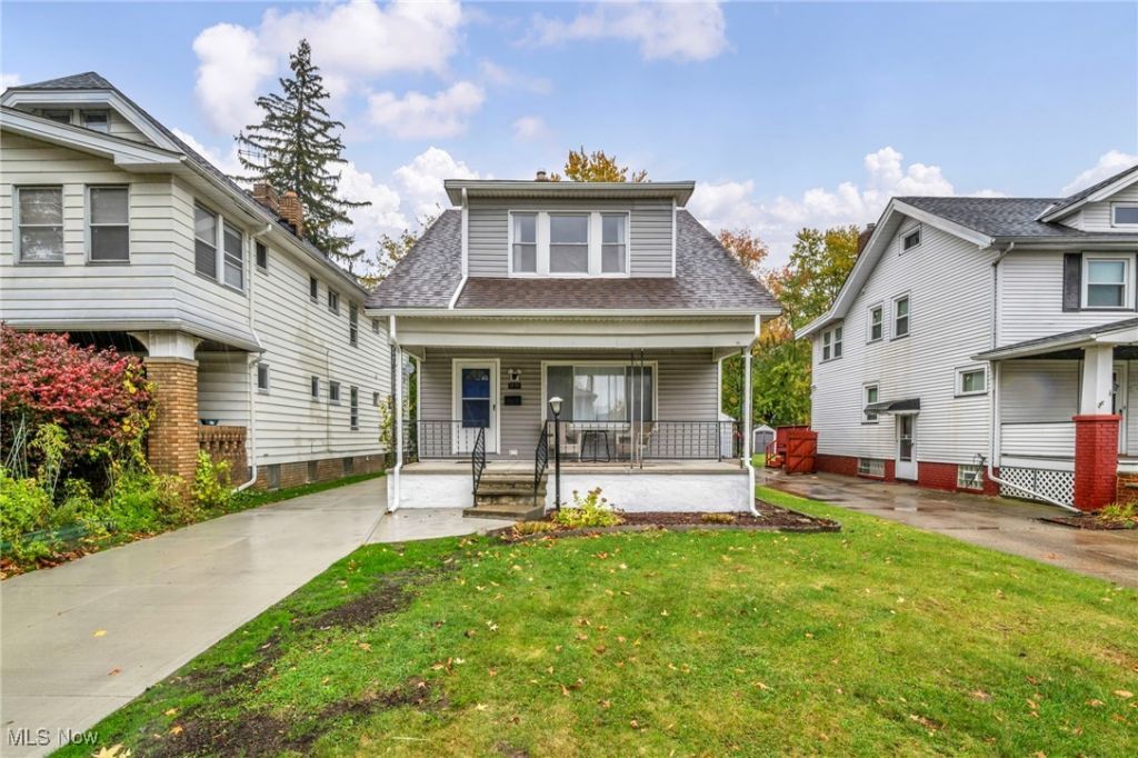 3879 W 157th Street, Cleveland, OH 44111 Main Photo