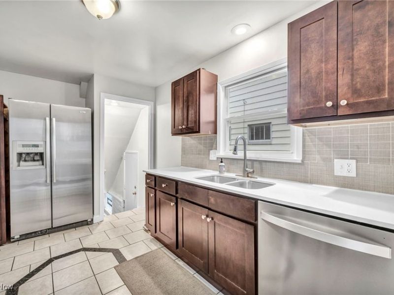 3879 W 157th Street, Cleveland, OH 44111 Photo 17