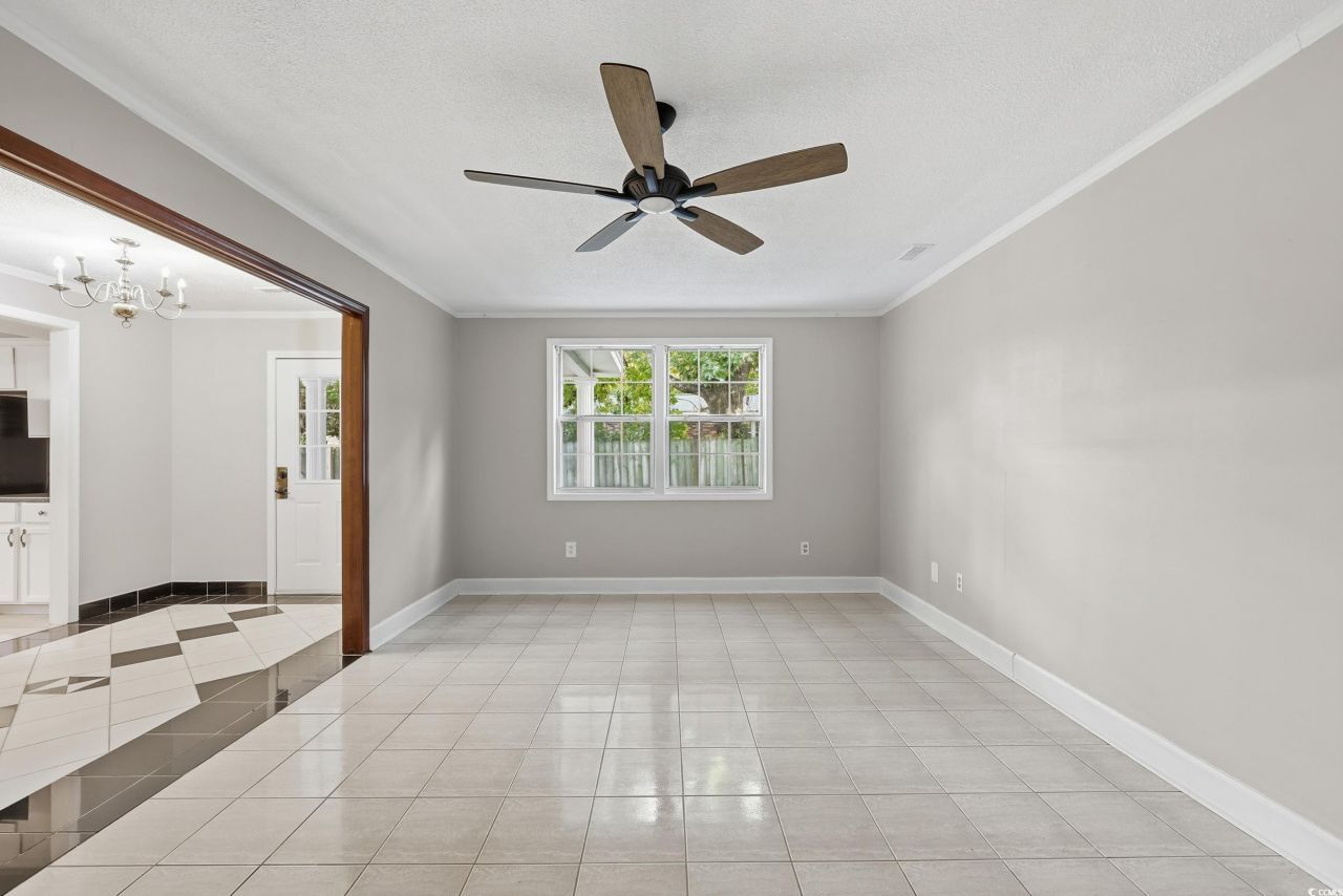 6215 Blynn Dr. Photo 9