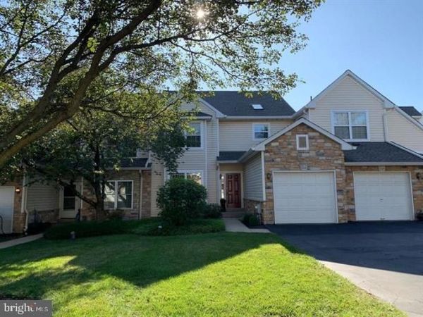 110 CANTERBURY LANE, BLUE BELL, PA 19422