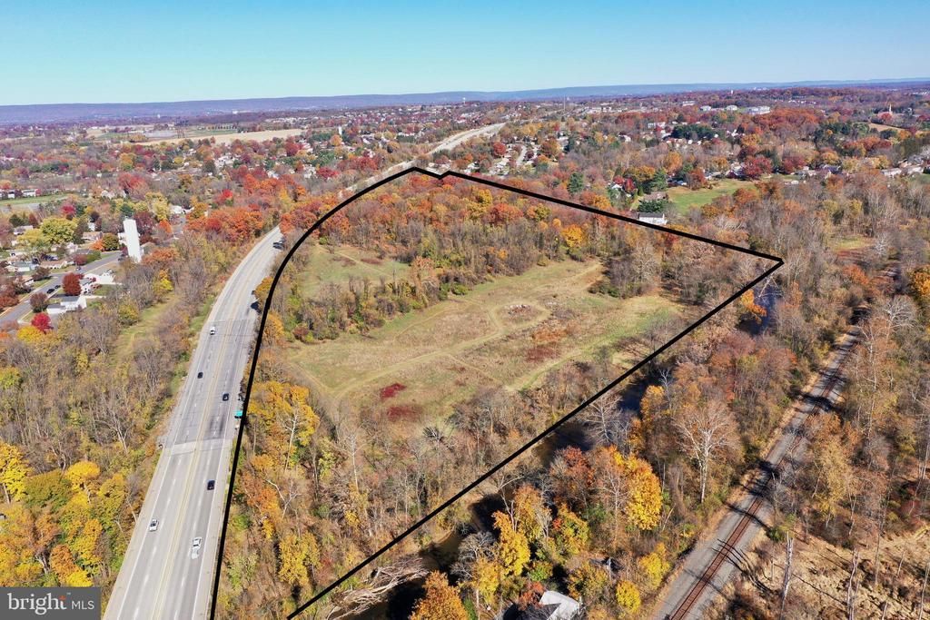 GRANTHAM ROAD, MECHANICSBURG, PA 17055