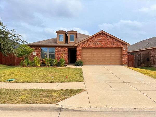 2106 Danibelle Drive, Forney, TX 75126