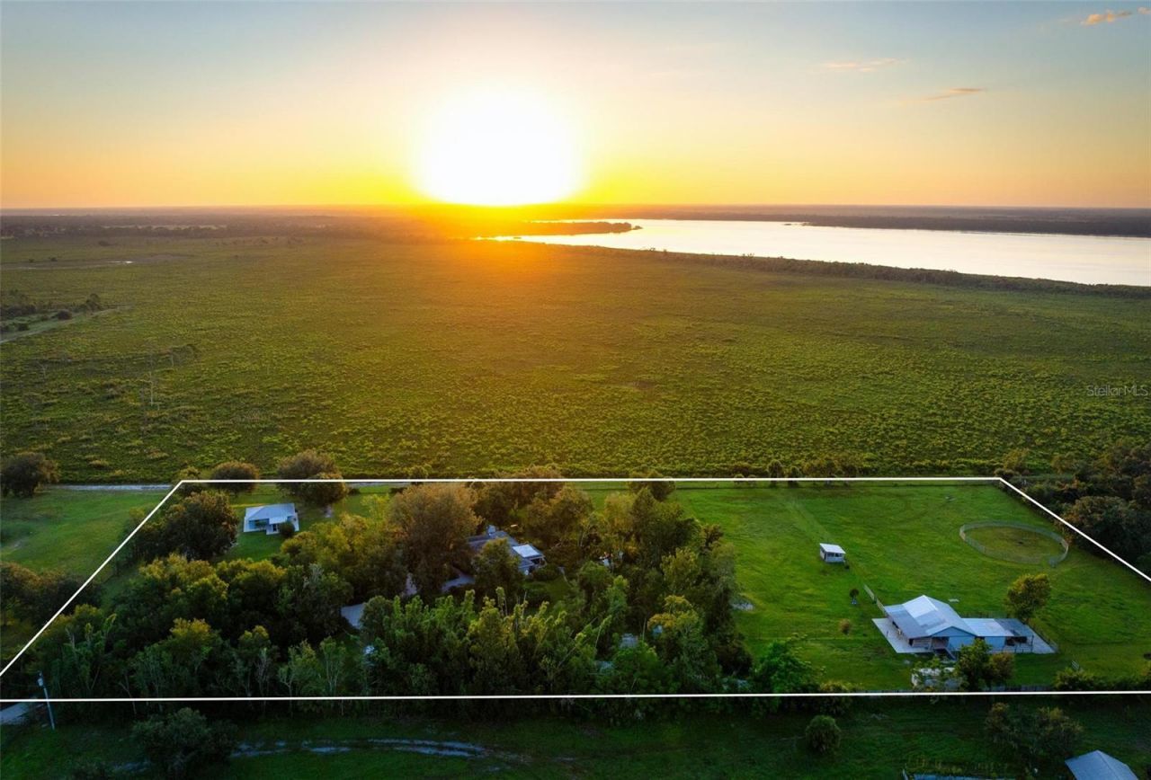 4939 Myakka Valley Trail, Sarasota, FL 34241 Main Photo