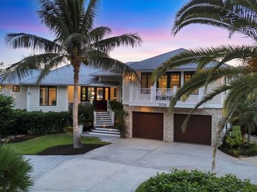 709 EAGLE POINT DRIVE, VENICE, FL 34285