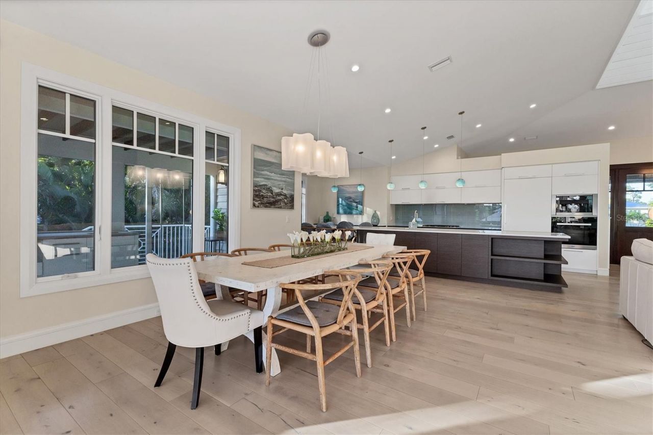 709 Eagle Point Drive, Venice, FL 34285 Photo