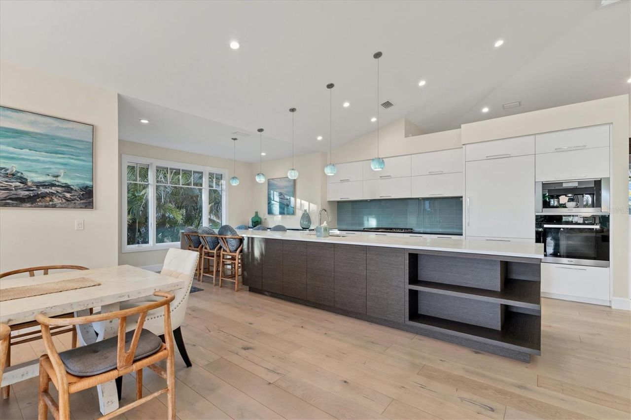 709 Eagle Point Drive, Venice, FL 34285 Photo