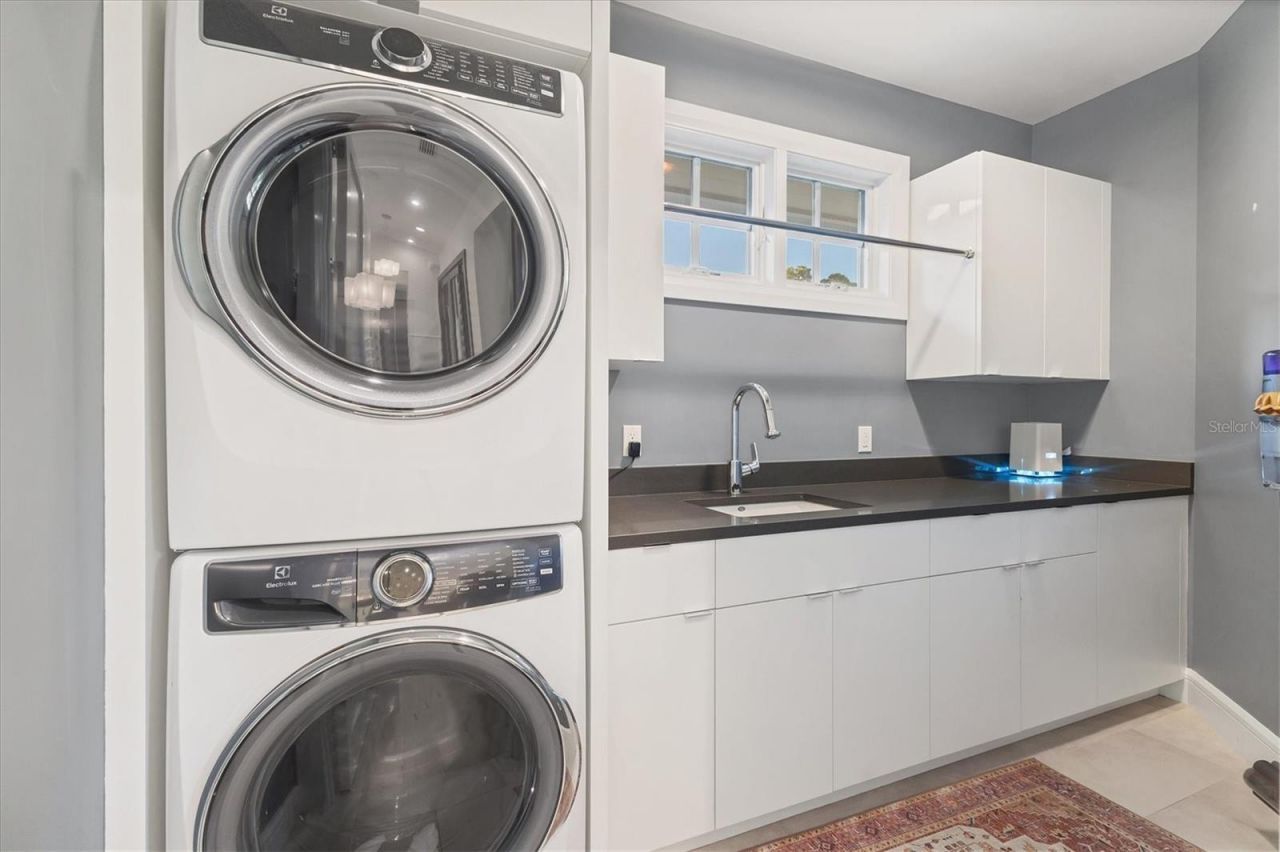 709 Eagle Point Drive, Venice, FL 34285 Photo