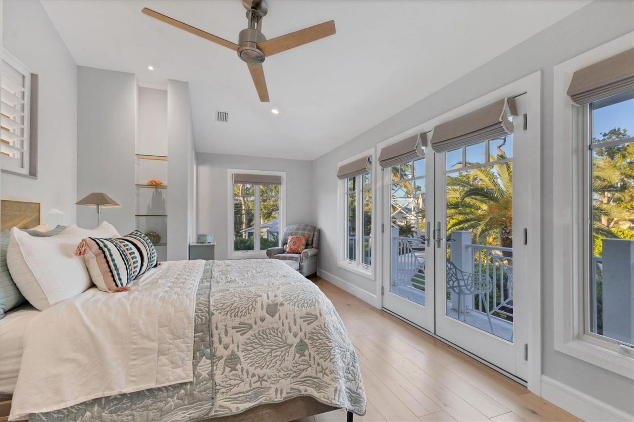 709 Eagle Point Drive, Venice, FL 34285 Photo