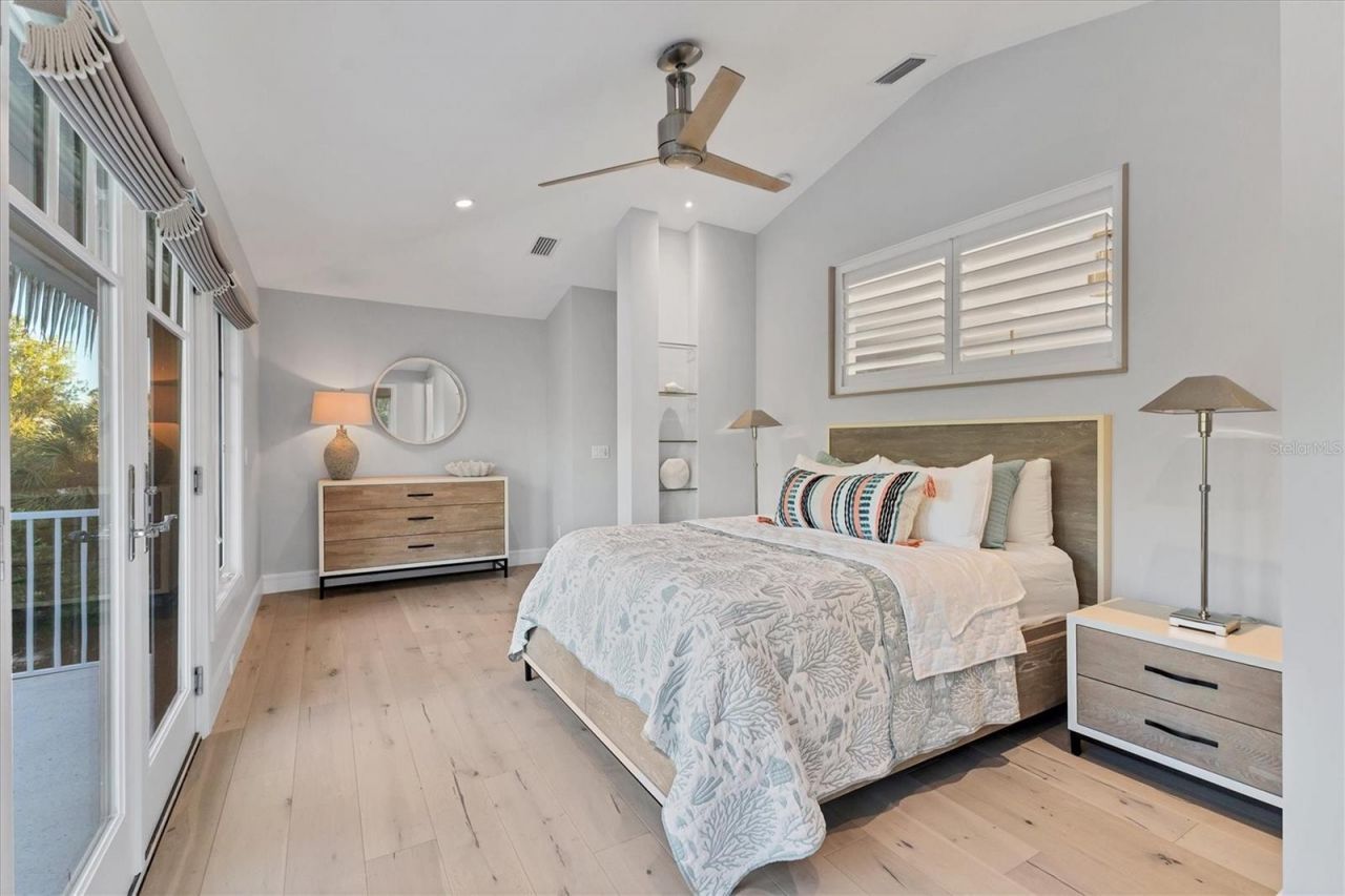 709 Eagle Point Drive, Venice, FL 34285 Photo