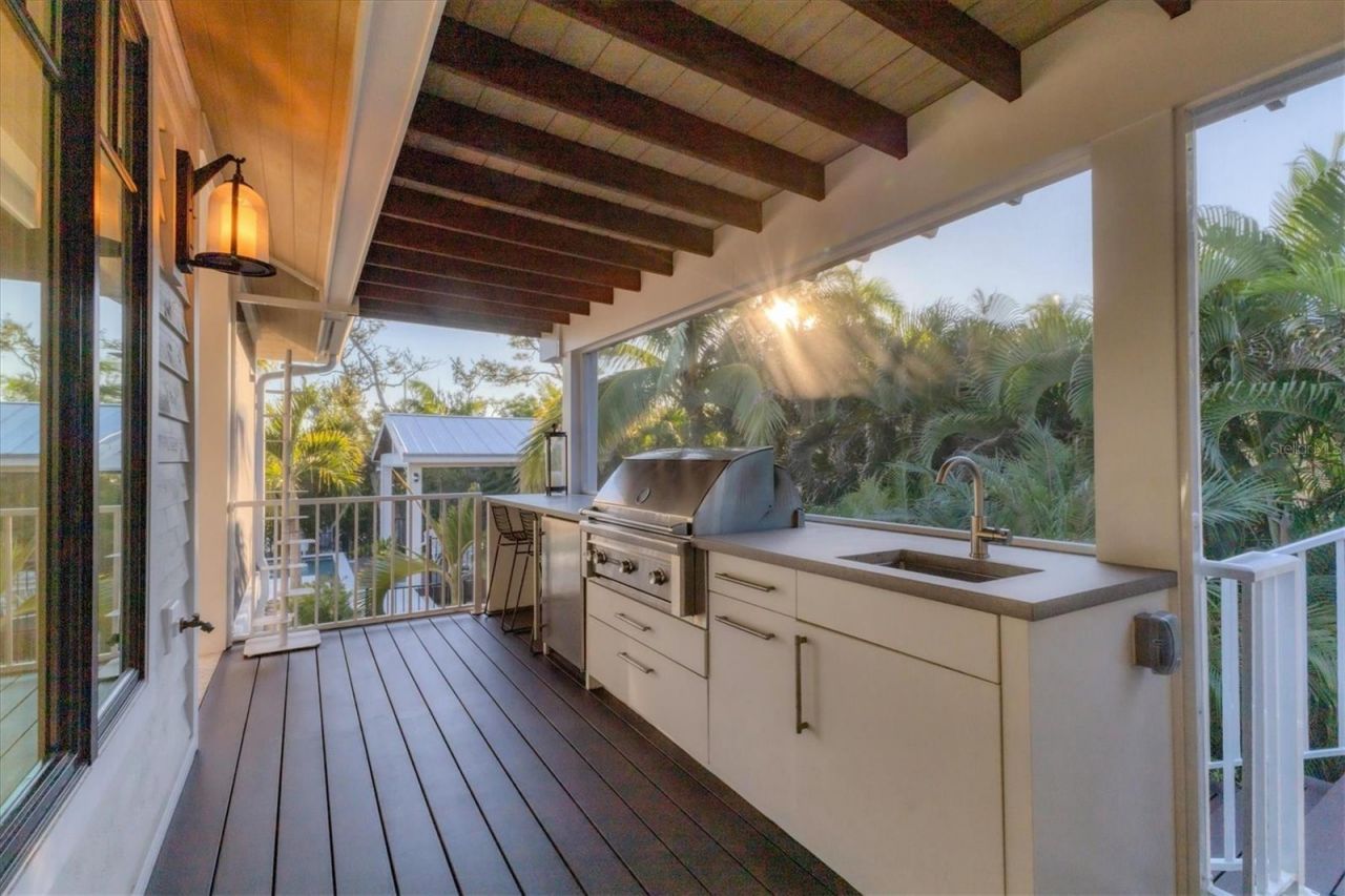 709 Eagle Point Drive, Venice, FL 34285 Photo