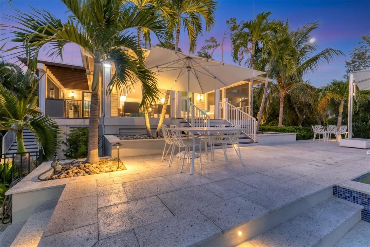 709 Eagle Point Drive, Venice, FL 34285 Photo