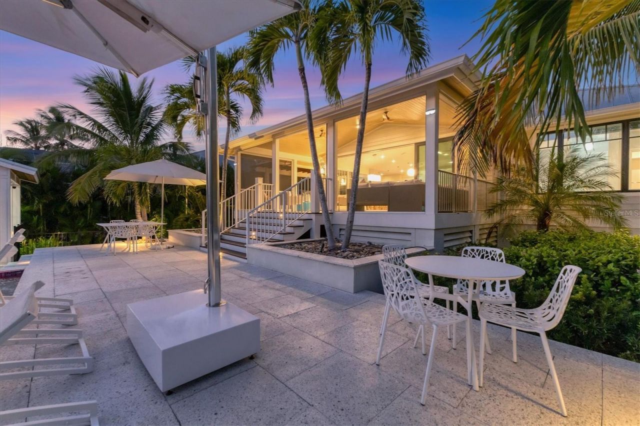 709 Eagle Point Drive, Venice, FL 34285 Photo