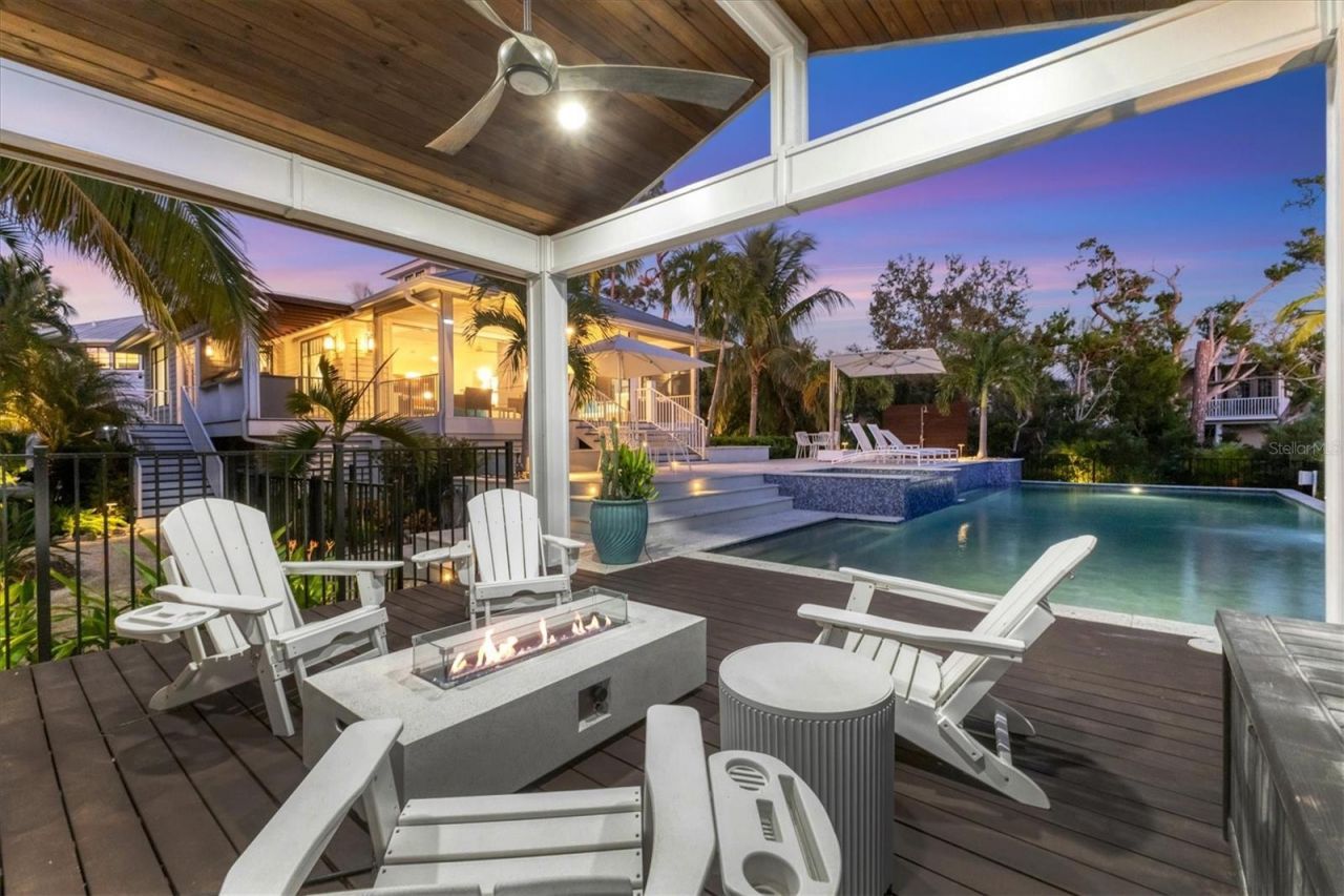 709 Eagle Point Drive, Venice, FL 34285 Photo