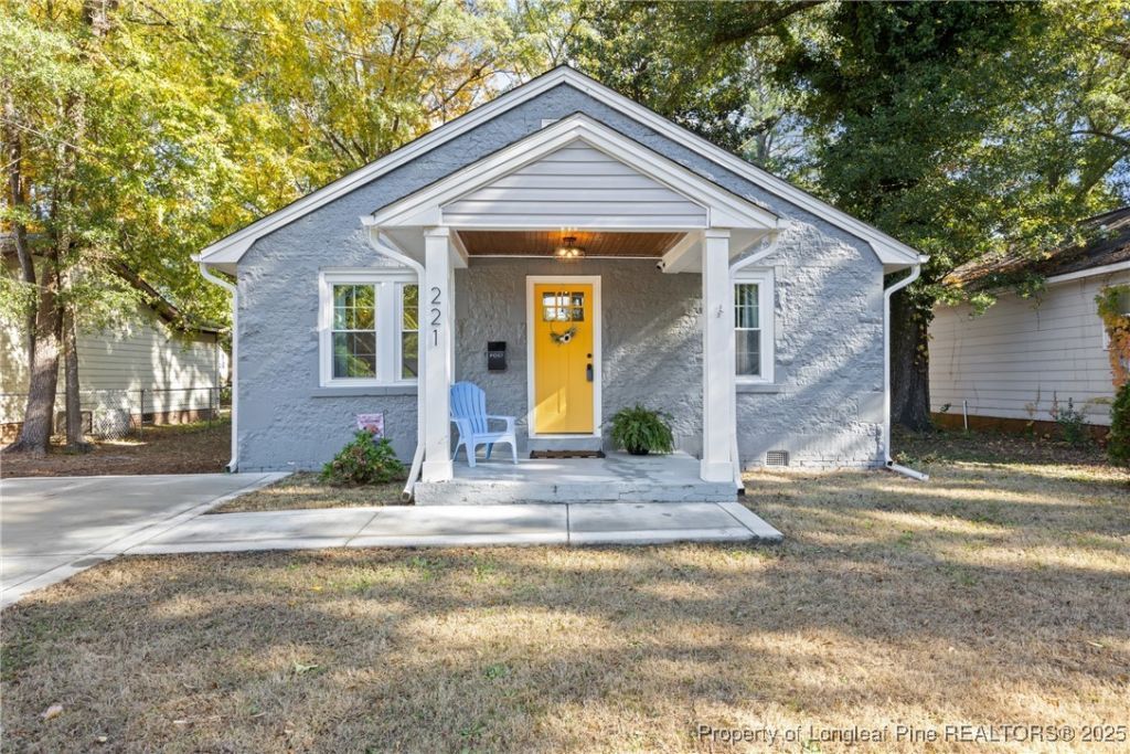 221 Sedberry Street, Fayetteville, NC 28305 Main Photo