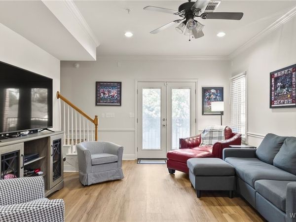 1020 Oak Avenue, Unit 3, Tuscaloosa, AL 35401