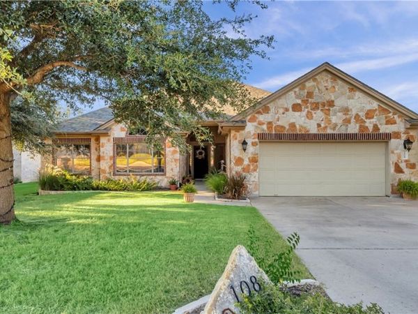 108 Natalies Point , Burnet, TX 78611
