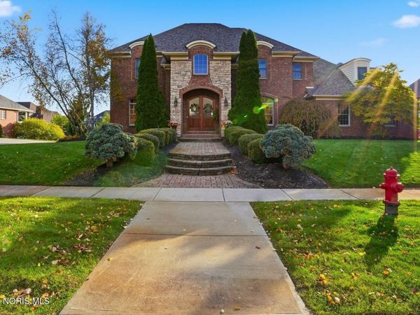 8457 Lakewood Drive, Findlay, OH 45840