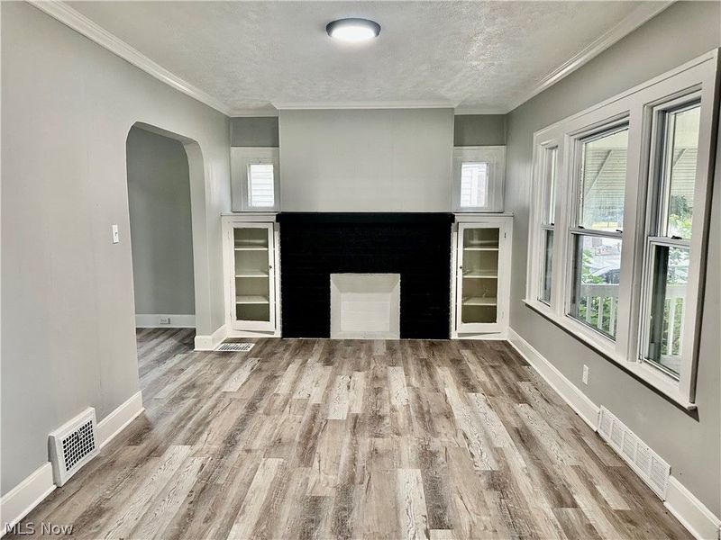 878 E 130th Street, Cleveland, OH 44108 Photo 2