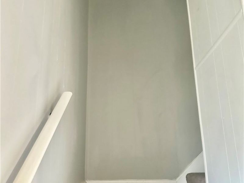 878 E 130th Street, Cleveland, OH 44108 Photo 4