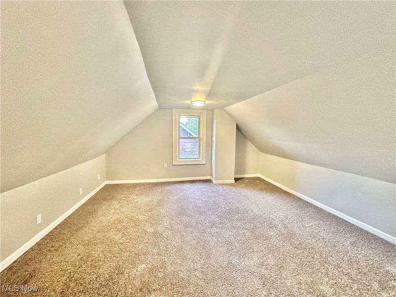 878 E 130th Street, Cleveland, OH 44108 Photo 8