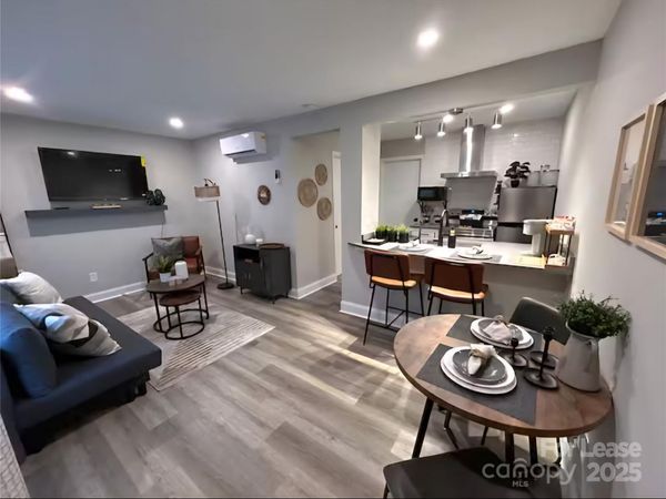 2000 Patio Court, Unit 124, Charlotte, NC 28205