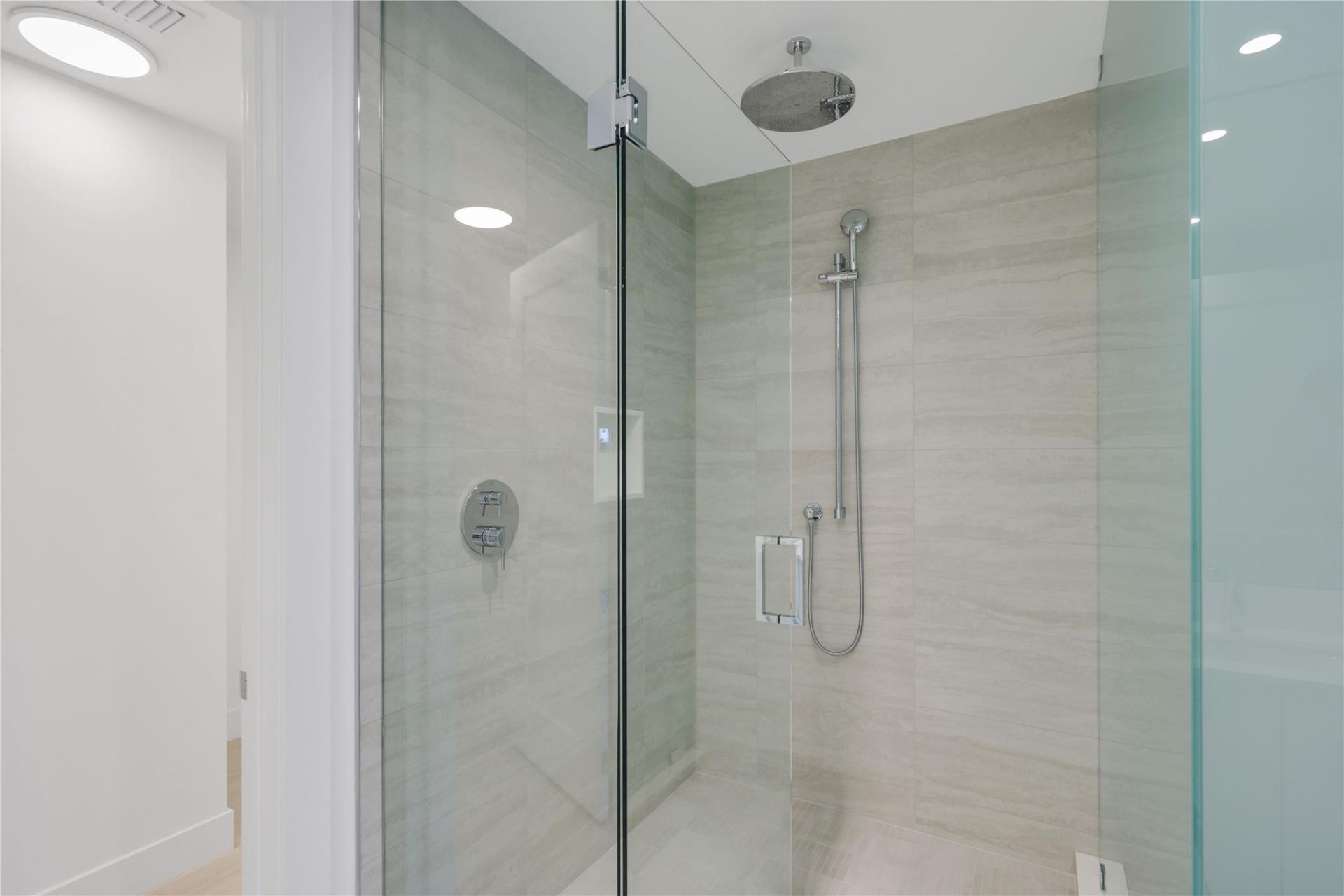 151 N Seabreeze Boulevard, Unit 903E, Fort Lauderdale, FL 33304 Photo