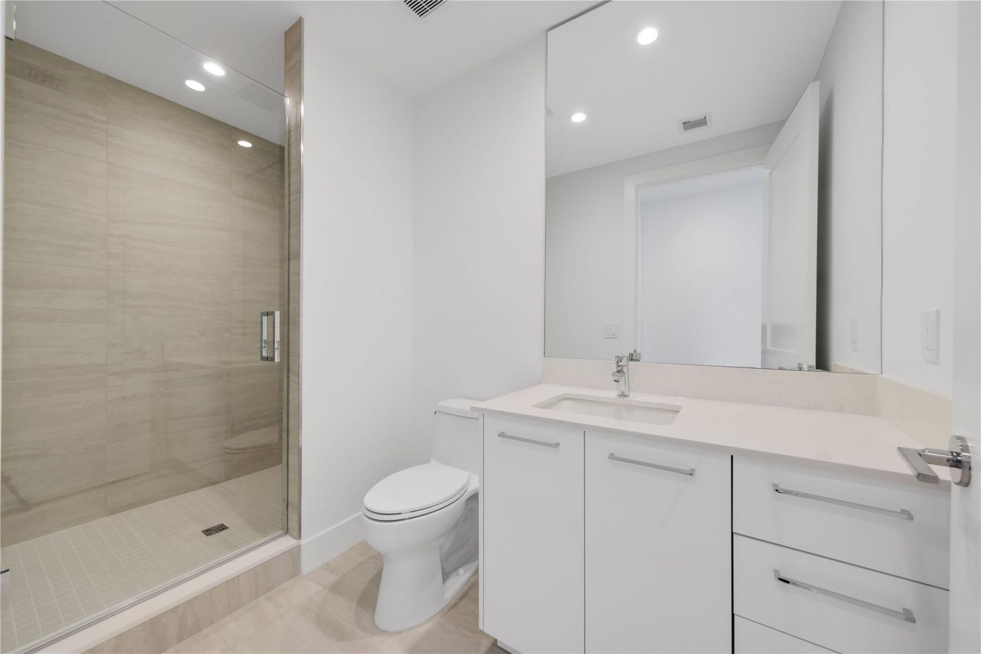 151 N Seabreeze Boulevard, Unit 903E, Fort Lauderdale, FL 33304 Photo