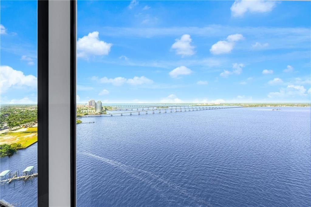 2745 1st St, Unit 1802, Fort Myers, FL 33916 Photo