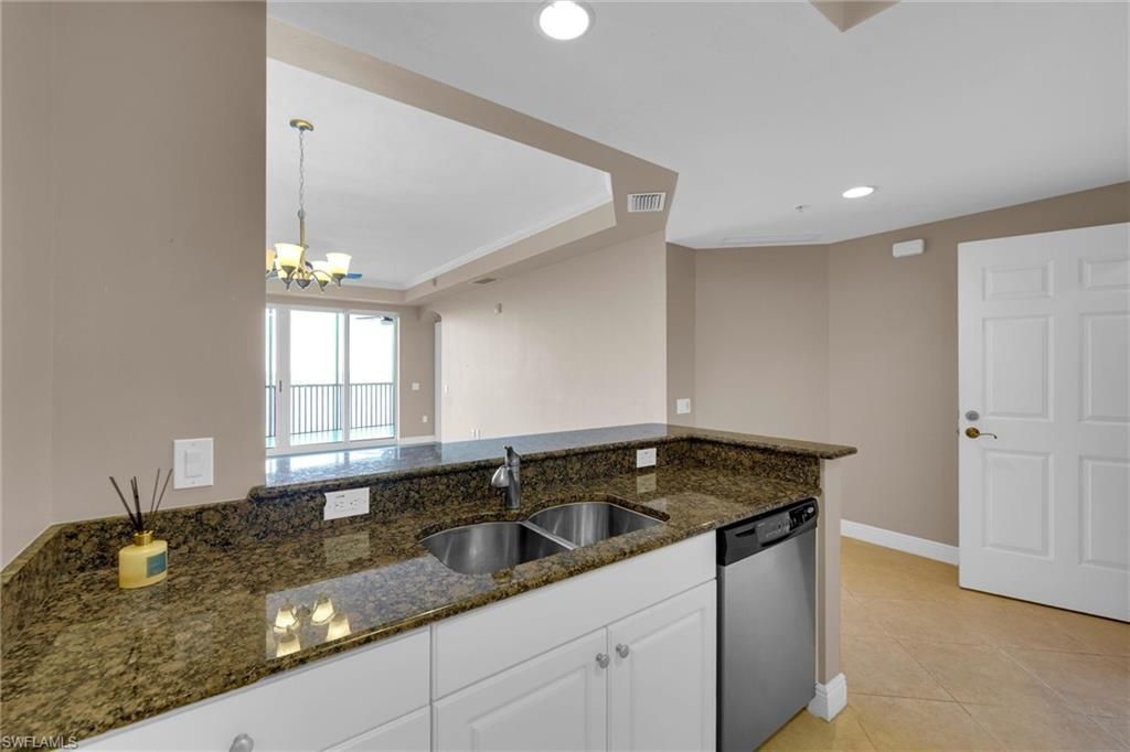 2745 1st St, Unit 1802, Fort Myers, FL 33916 Photo