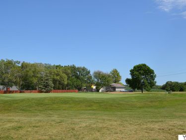 8505 Eagle Point, Plattsmouth, NE 68048