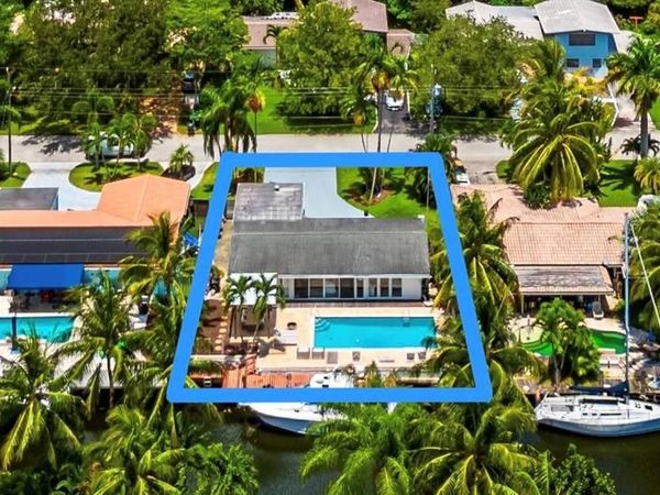 1704 SW 4th Ct, Fort Lauderdale, FL 33312