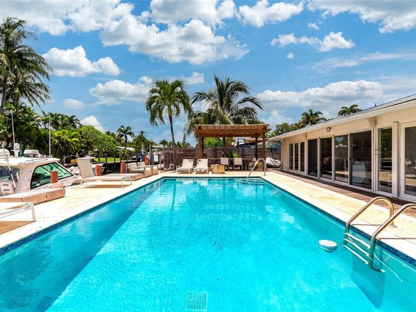 1704 SW 4th Court, Fort Lauderdale, FL 33312