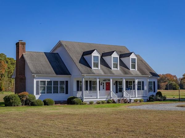 602 Cedar Pointe Drive, WEEMS, VA 22576