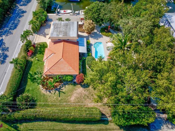 30985 Hibiscus Drive, Big Pine, FL 33043